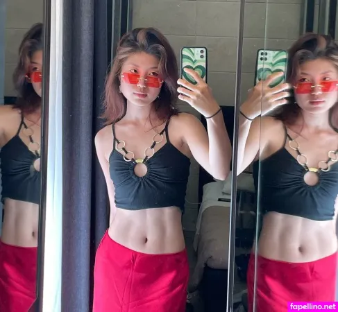 Emily Fan OnlyFans Thumbnail #L7VWbfSZGu