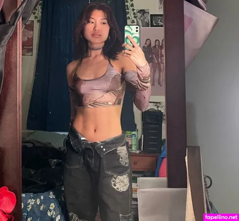 Emily Fan OnlyFans Thumbnail #ZGrfvO6Amk