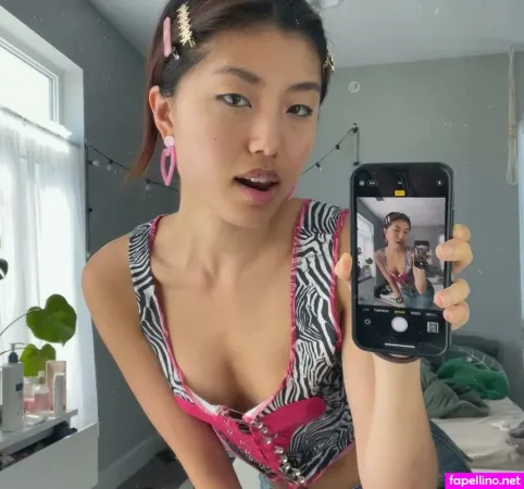 Emily Fan OnlyFans Thumbnail #iGZhGWFkM8