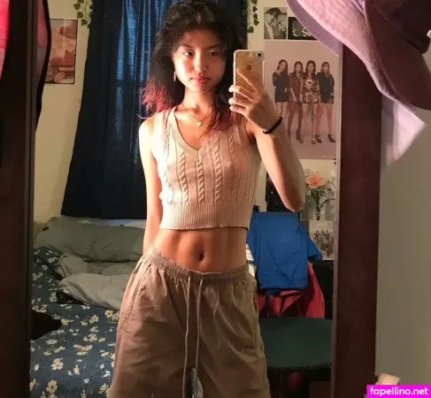 Emily Fan OnlyFans Thumbnail #ntTNjo3AW4