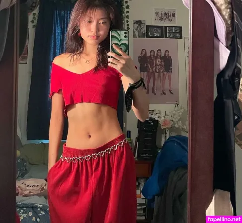 Emily Fan OnlyFans Thumbnail #o0KAj18ZRe