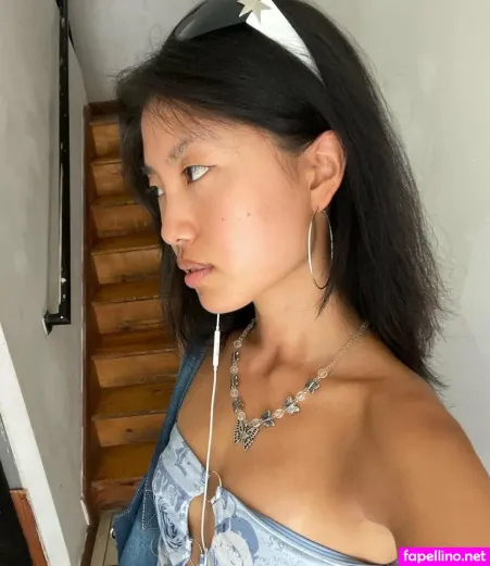 Emily Fan OnlyFans Thumbnail #yOvt8A3Erb