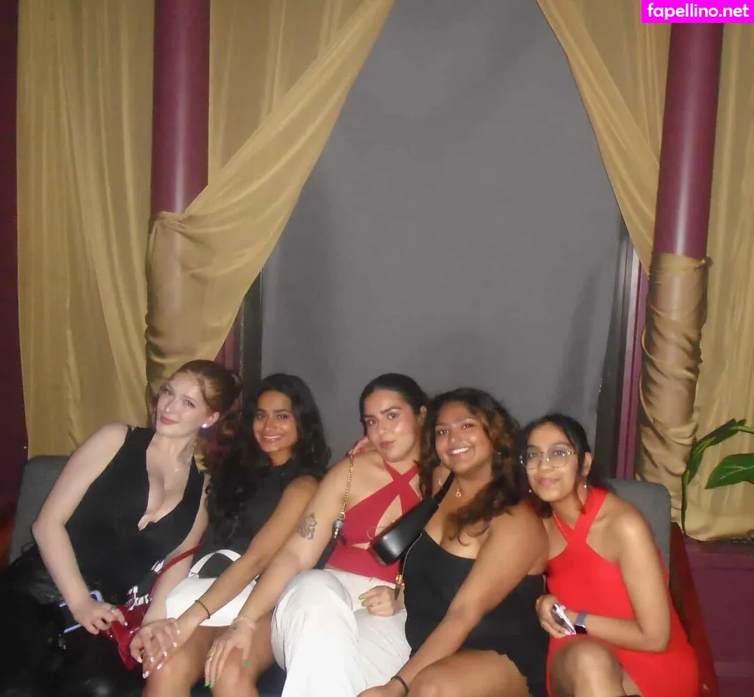 emilyyfiore, emmafiore Nude Leaked OnlyFans Photo #76Fnl4dBuK