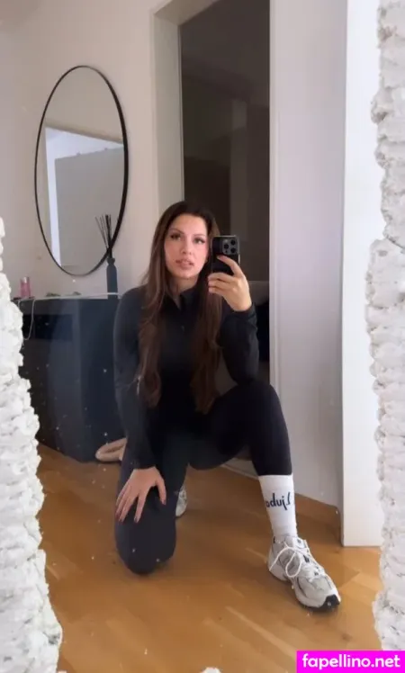 Emily Furz OnlyFans Thumbnail #ECffgH5M8g