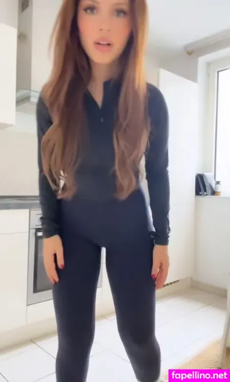 Emily Furz OnlyFans Thumbnail #GdbbjMZBdD