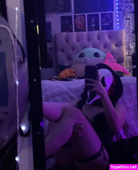 Emily G0th OnlyFans Thumbnail #EcVP8umVL2