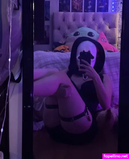 Emily G0th OnlyFans Thumbnail #ZlZ4eTPF7o