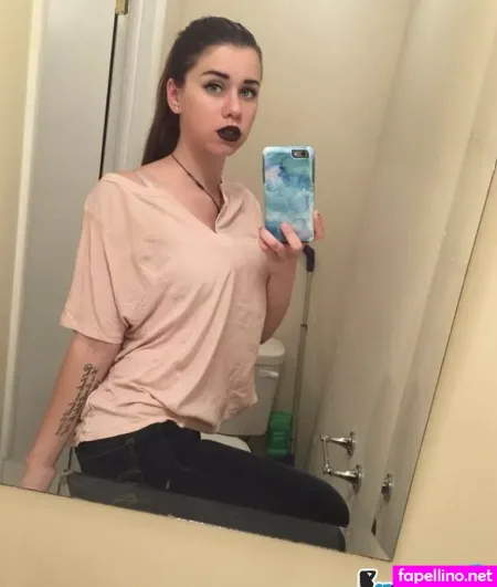 Emily Giangaspro OnlyFans Thumbnail #PwXTxedzWt