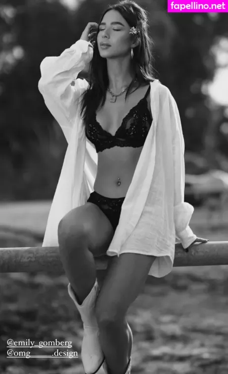 Emily Gomberg OnlyFans Thumbnail #s6sG7rfDw1