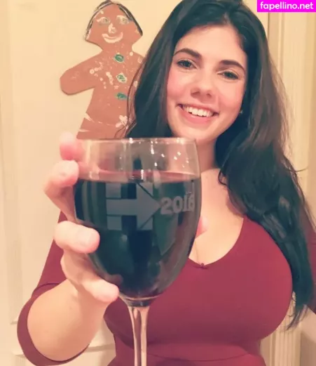 Emily H Barry OnlyFans Thumbnail #e0N9N0dpXs