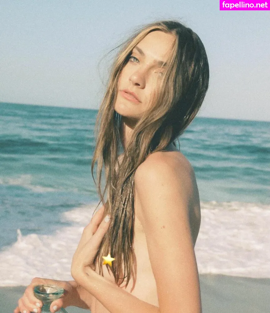 emilyhallfree, heyemilyhall Nude Leaked OnlyFans Photo #hkdkedzD3S