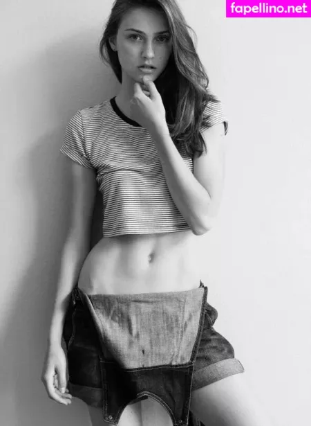 Emily Hall OnlyFans Thumbnail #hzOA8yAWfR