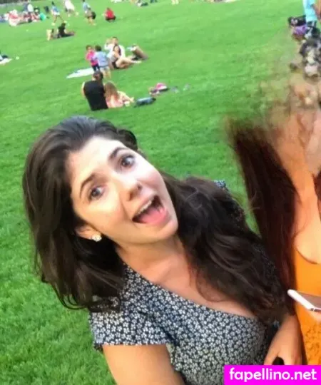 Emily Helen Barry OnlyFans Thumbnail #TJeVmq6qSx