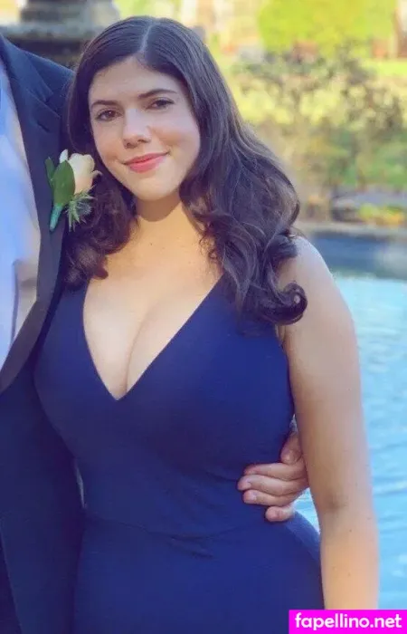 Emily Helen Barry OnlyFans Thumbnail #VjdrYaAoxE