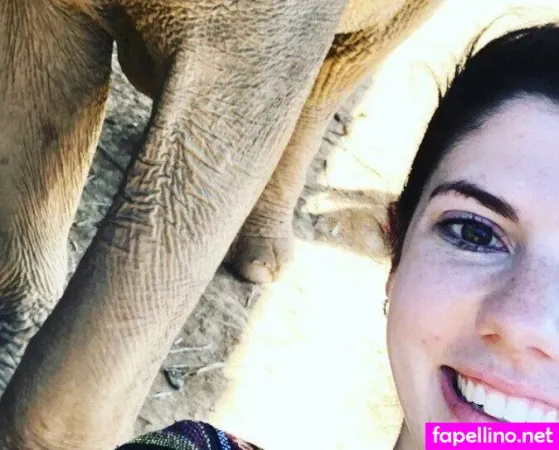 Emily Helen Barry OnlyFans Thumbnail #XmsqRzx0R4