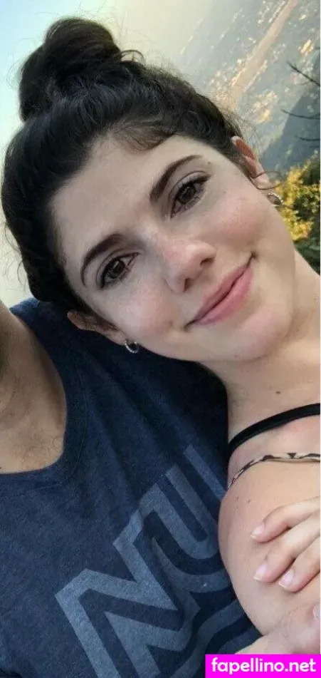 Emily Helen Barry OnlyFans Thumbnail #bemL4DYZ1t