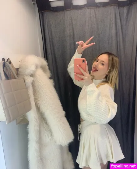 Emily Hix Prestige OnlyFans Thumbnail #WOOyQAXXLi