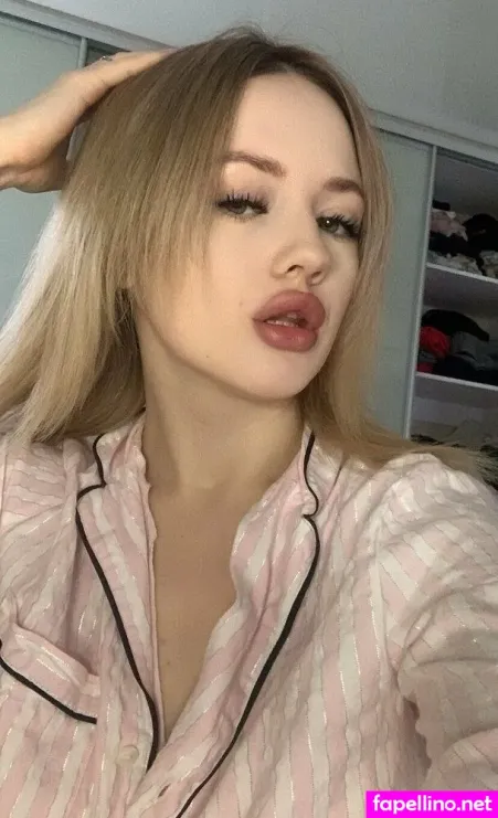 Emily Hix Prestige OnlyFans Thumbnail #anZ5FfQC7S