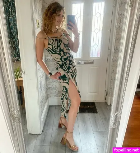 Emily Hotwife Cuckold OnlyFans Thumbnail #saxggv09aj