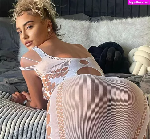 Emily Huff OnlyFans Thumbnail #M0B3yxfzBX