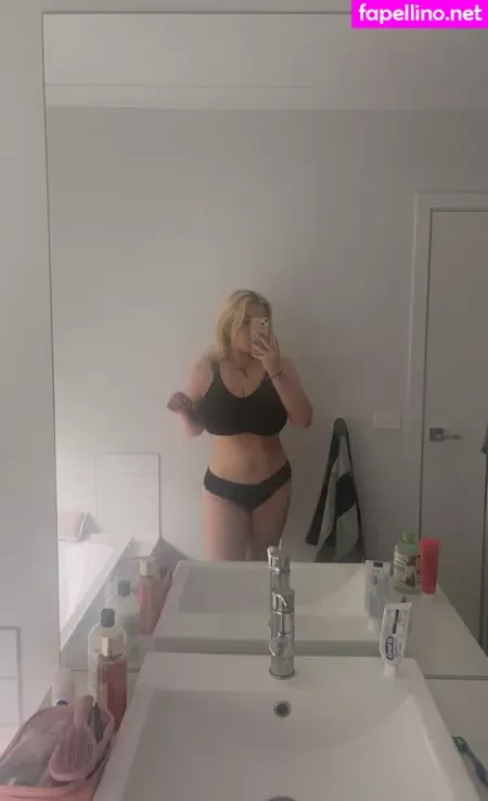 Emily J OnlyFans Thumbnail #X7JLBXUb9w