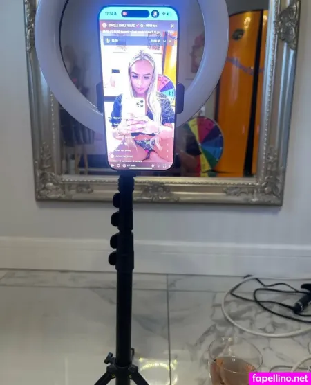 Emily James 5 OnlyFans Thumbnail #YL1oIzc4As