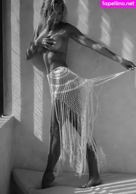 Emily Jane Deeley OnlyFans Thumbnail #ULpDb1G05A