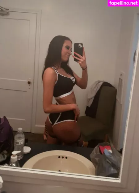 Emily Jaye OnlyFans Thumbnail #548YWRKyKQ