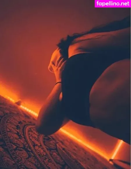 Emily Jaye OnlyFans Thumbnail #p05YjNbzdO