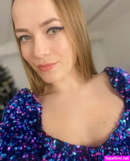 Emily Jayreal OnlyFans Thumbnail #sZ4KqdRZ3X