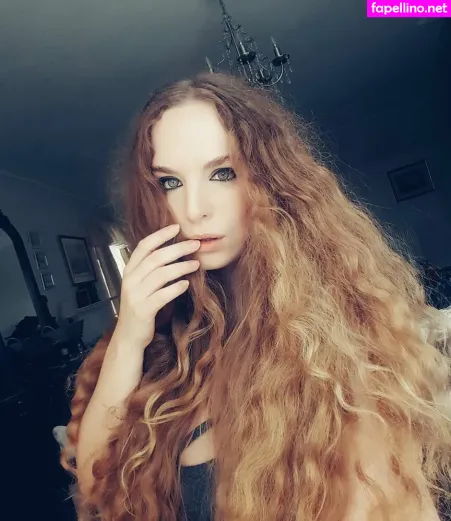 Emily Jezebelle Hamilton OnlyFans Thumbnail #2wKbfDVLnr