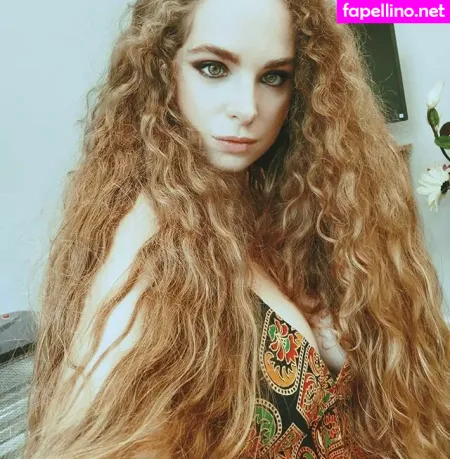 Emily Jezebelle Hamilton OnlyFans Thumbnail #ilcpz8ljhZ