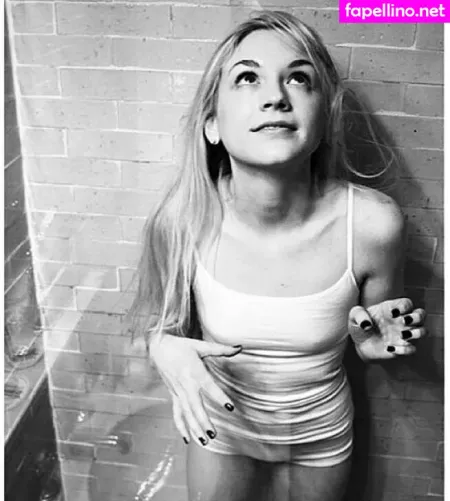 Emily Kinney OnlyFans Thumbnail #Ky5eWQw2ot
