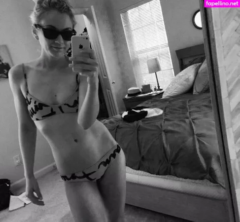 Emily Kinney OnlyFans Thumbnail #Yu3vIH7fi5