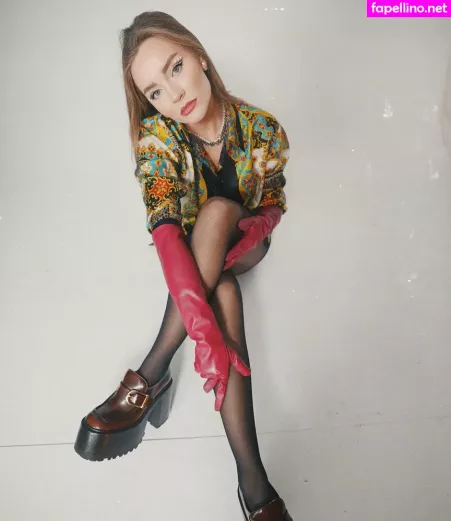 Emily Krueger OnlyFans Thumbnail #aEH6YkCa5o