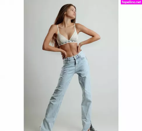 Emily Kuper OnlyFans Thumbnail #K0KU7lcTkw