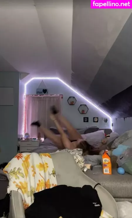 Emily L OnlyFans Thumbnail #ERyfZHL6bV