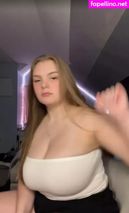 Emily L OnlyFans Thumbnail #ZbYybAiVKN