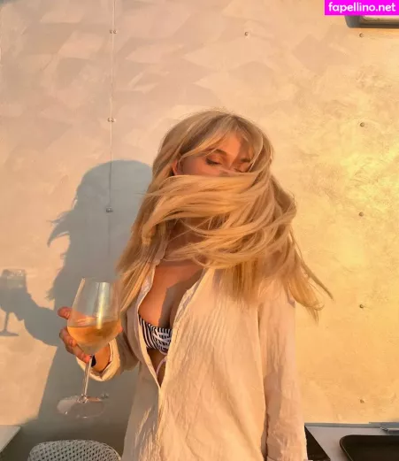 Emily Lind OnlyFans Thumbnail #CRqNu3gHjd