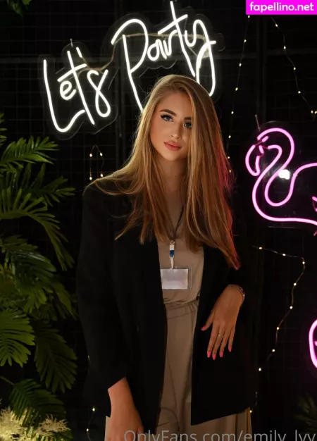 Emily Lyy OnlyFans Thumbnail #17xN56PVRs