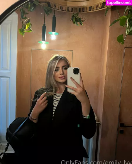 Emily Lyy OnlyFans Thumbnail #7LWv6Xm1ki