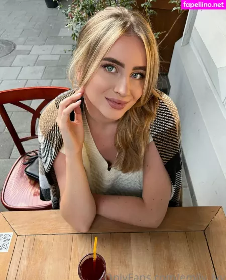 Emily Lyy OnlyFans Thumbnail #b0q2rozmGy