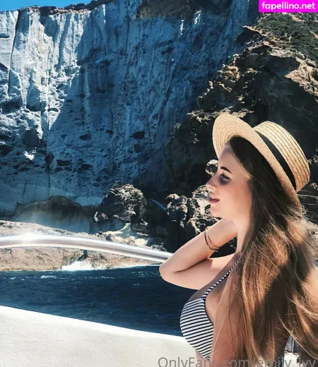 Emily Lyy OnlyFans Thumbnail #goq6H78aZV