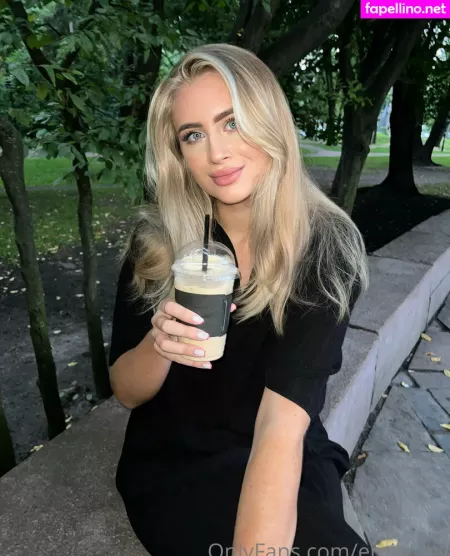 Emily Lyy OnlyFans Thumbnail #hUOGGIxVKz