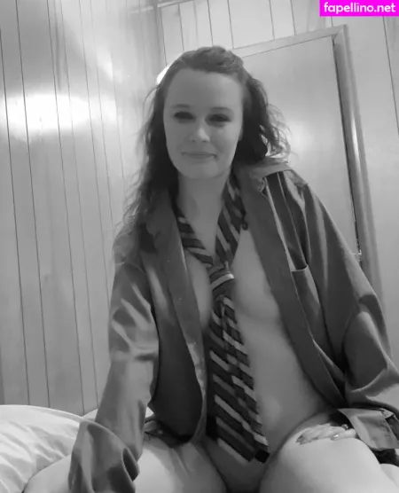 Emily Mae OnlyFans Thumbnail #biXDIQ2ecj