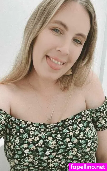 Emily Maree Walker OnlyFans Thumbnail #iYMPdGLh1J