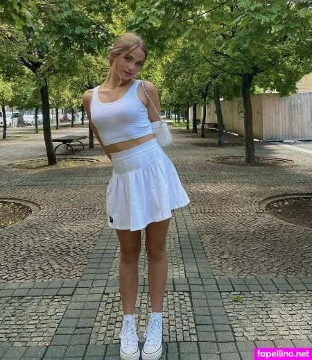 Emily Marie Neumann OnlyFans Thumbnail #99oynpuUVZ