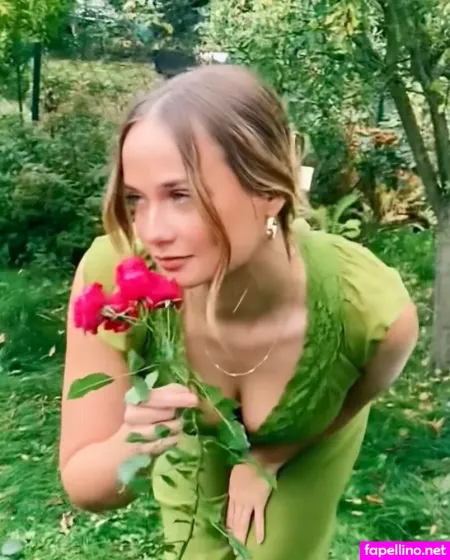 Emily Marie Neumann OnlyFans Thumbnail #DqrOwN783m