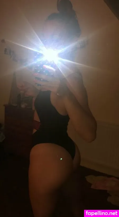 Emily Meech OnlyFans Thumbnail #b7WQRrKXIl