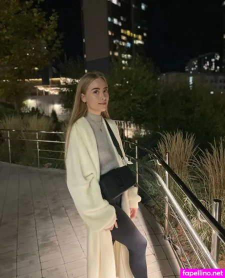 Emily Militom OnlyFans Thumbnail #27WUAiLlRN